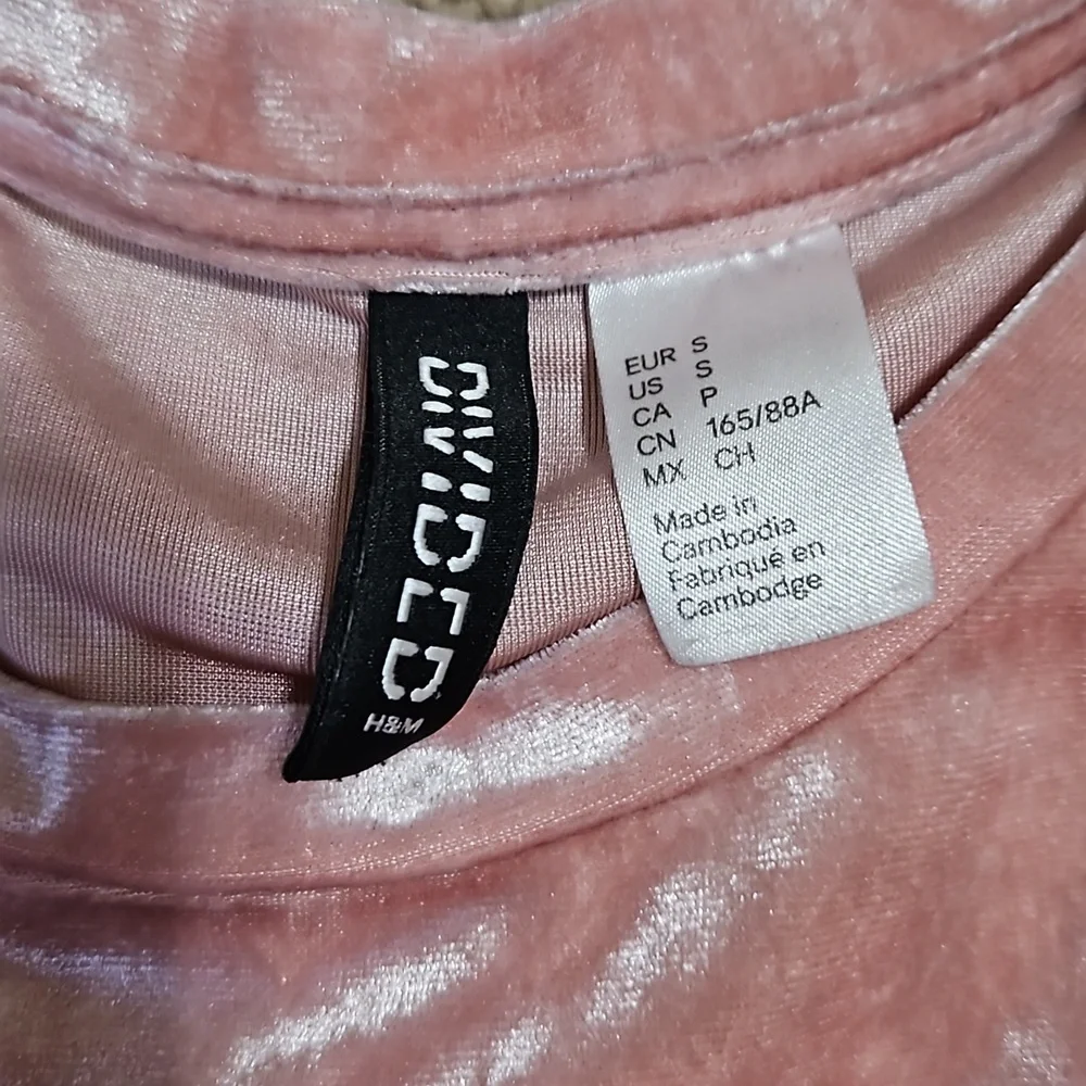 Pink velvet top - Picture 3 of 4